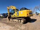 Used Komatsu Excavator in yard for Sale